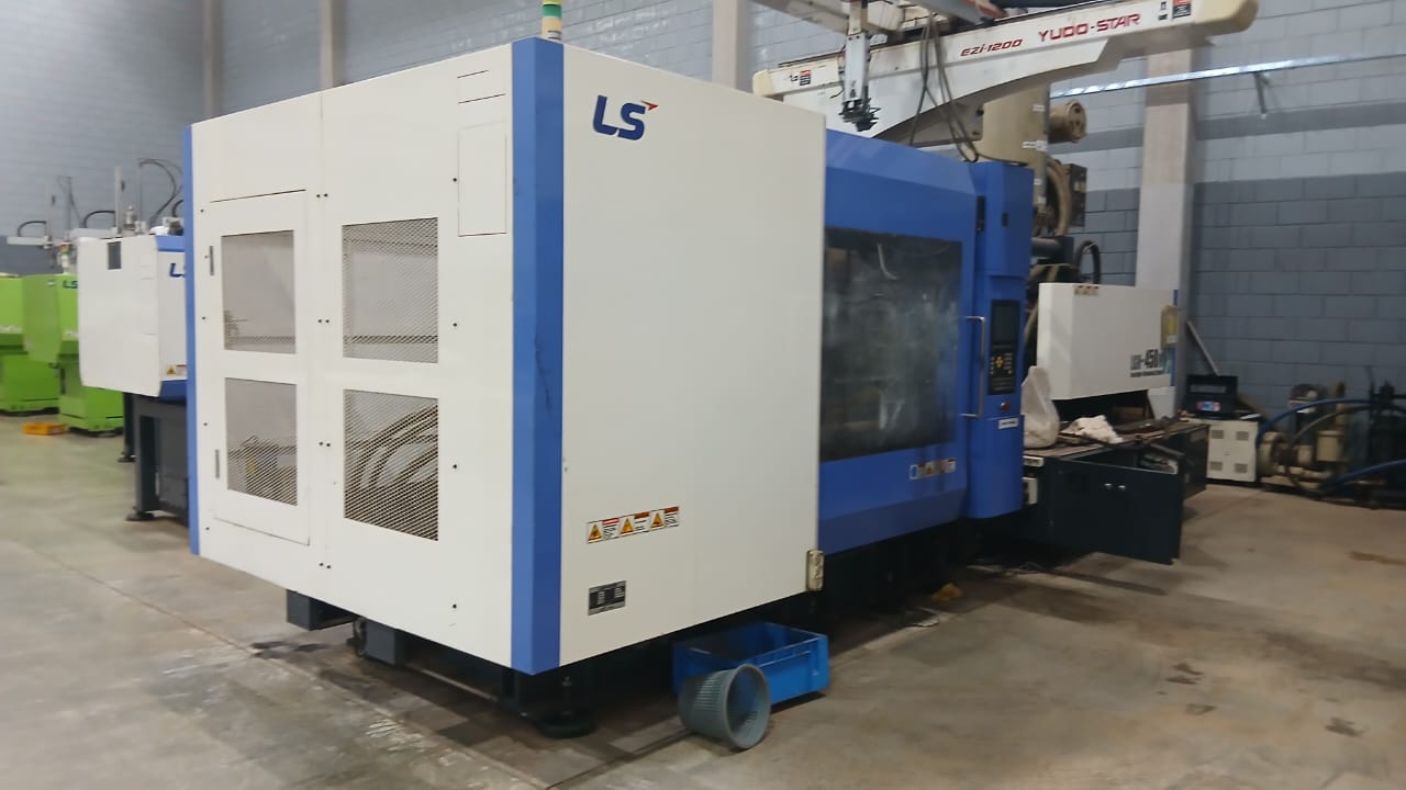 Injetora LS 450 tons duas placas